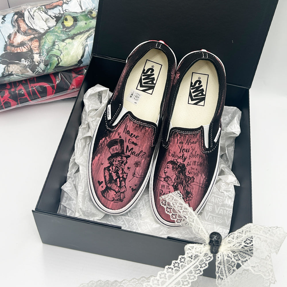 Fab`s Magnetic Gift Box – 12” x 12” x 6” (Hand-Wrapped Bow)