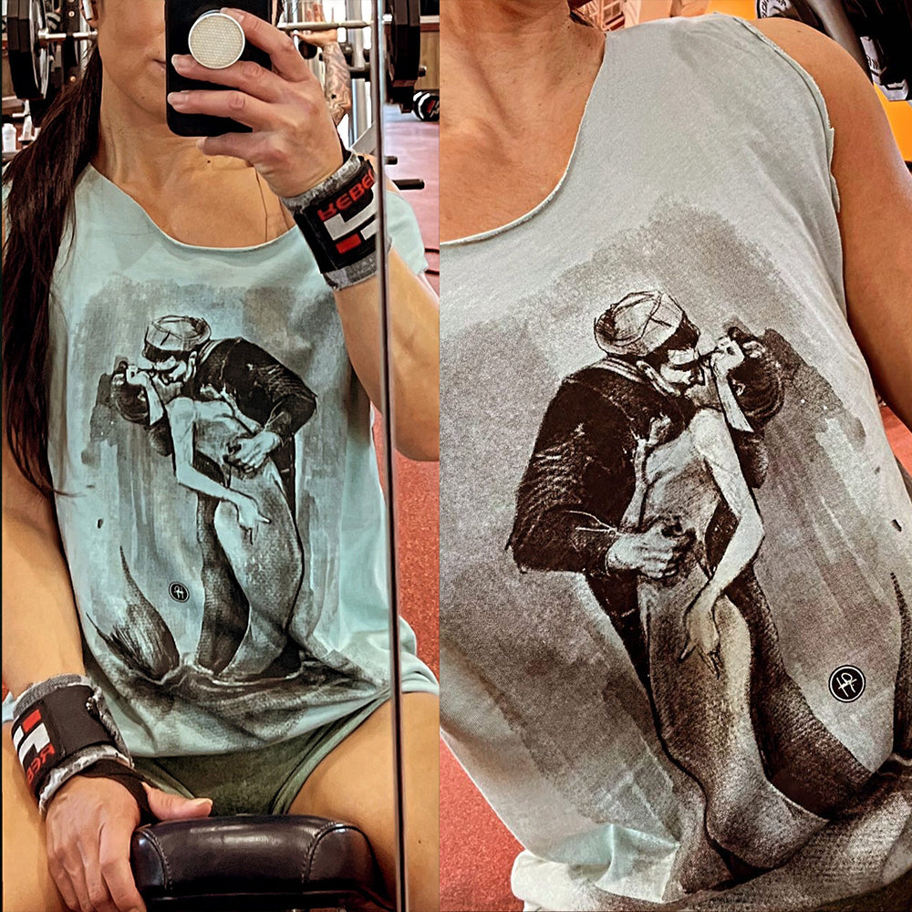 Sailor's Kiss: A Seaside Romance T-Shirt