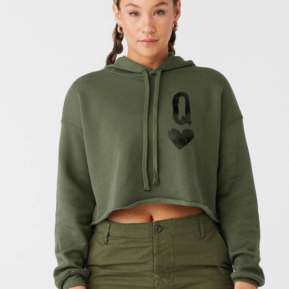 Queen of Hearts Distressed: Reign of Chaos Women's Crop Hoodie
