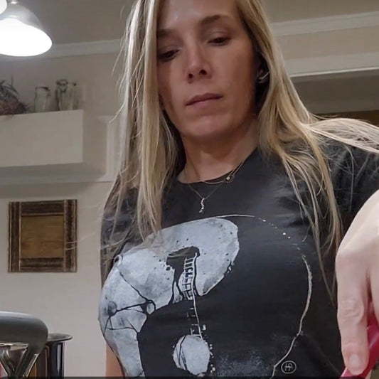 Yin-Yang: Bold Harmony T-Shirt