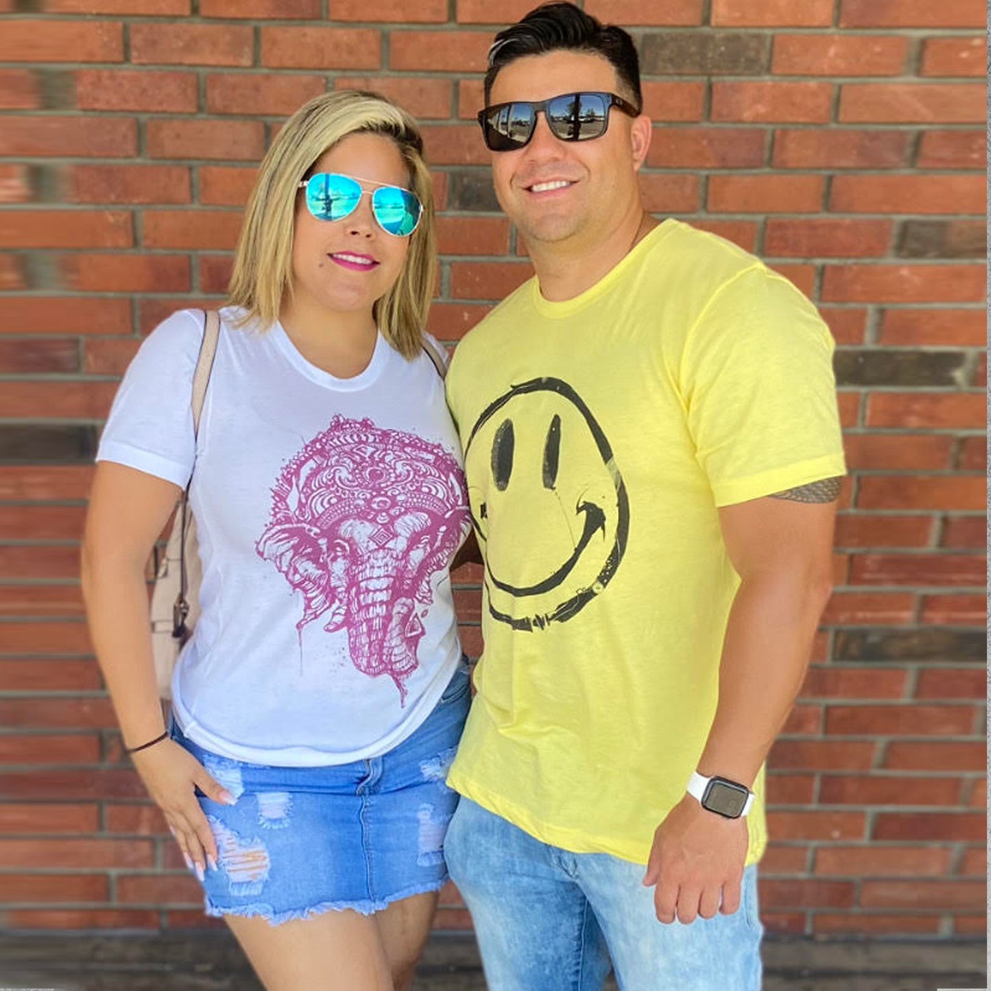 Happy Smiley Face: Groovy Vibes T-shirt