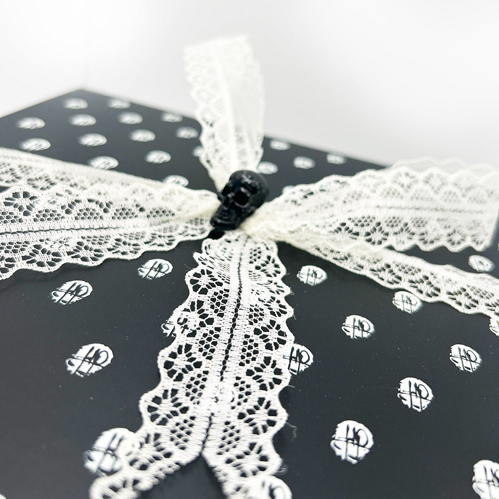 Fab`s Magnetic Gift Box – 12” x 12” x 6” (Hand-Wrapped Bow)