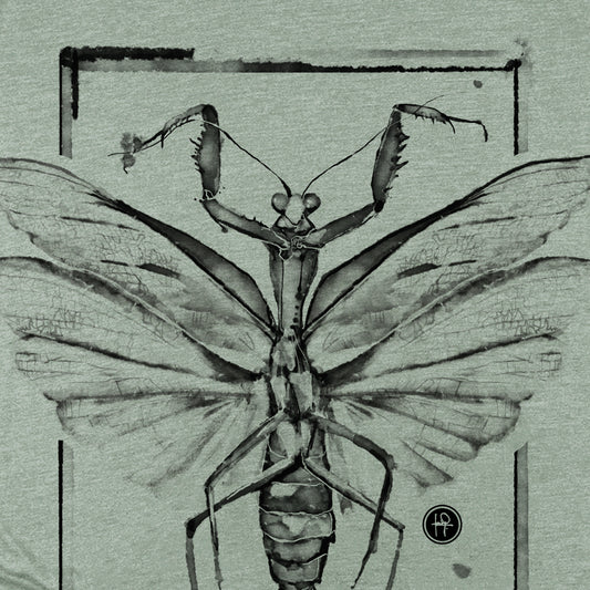 Taxidermy: Mantis Religiosa T-Shirt