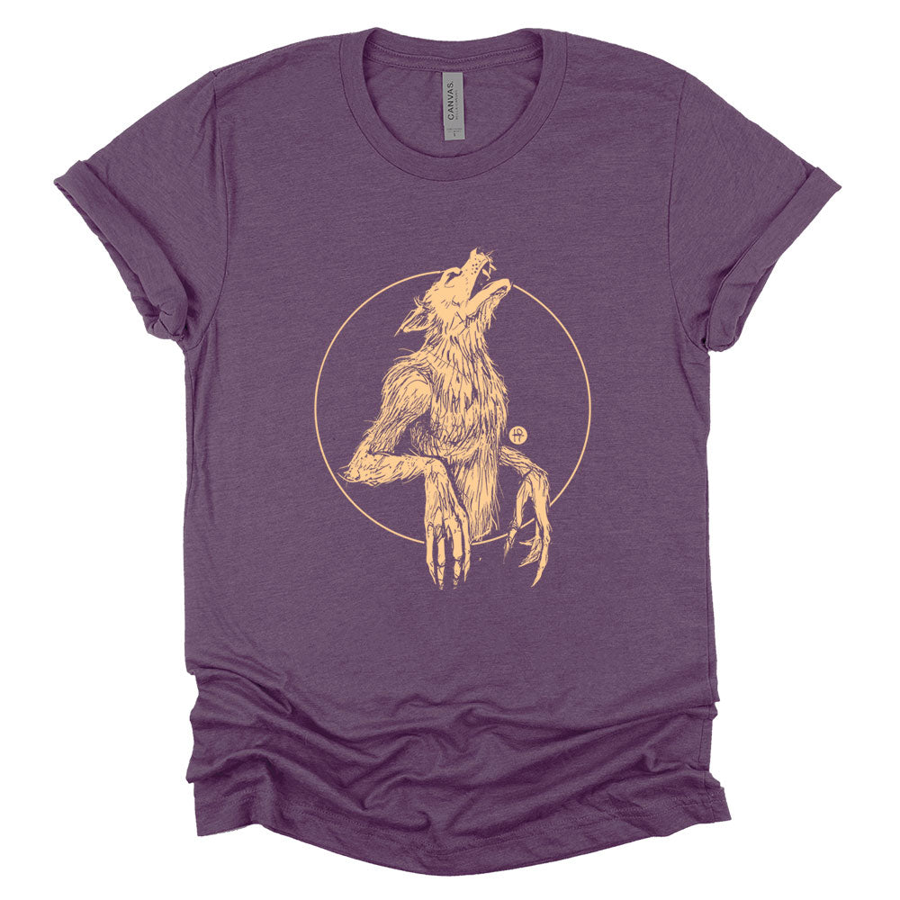 Howling Werewolf: Embrace the Night T-Shirt